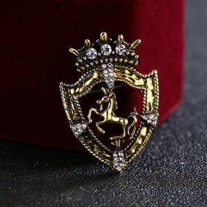 Gold Horse & Crown Lapel Pin